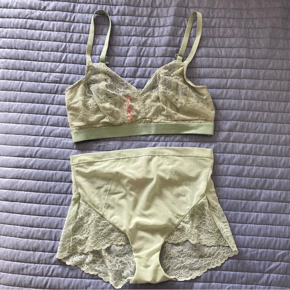 SPANX Lace Bralette set